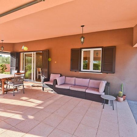 Holiday Home Taras Smilcic Exterior foto