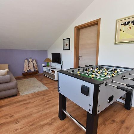 Holiday Home Taras Smilcic Exterior foto